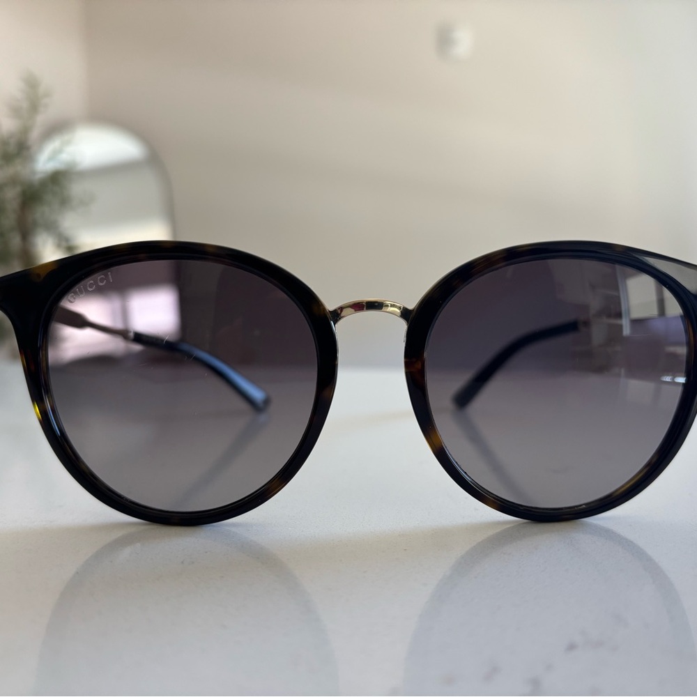 Gucci Round Tortoiseshell Sunglasses